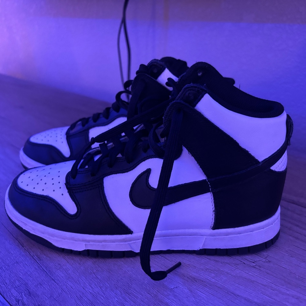 Nike Panda Dunks